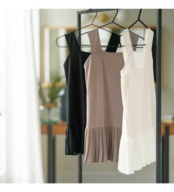 YU'NOW（ユナウ）の「【抗菌防臭】【吸水速乾】ブラ紐隠しの優秀プリーツワンピース（肌着・インナーウェア）」｜詳細画像
