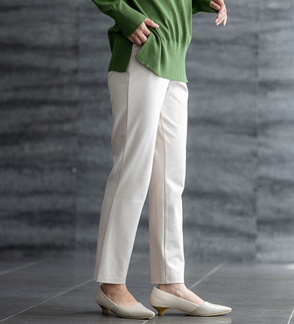 BELLUNA（ベルーナ）の「新触感！マシュマロみたいななめらかストレッチパンツ（フルレングスパンツ）」｜詳細画像