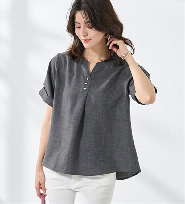 BELLUNA（ベルーナ）の「麻調合繊パール付タックデザインブラウス（ブラウス）」｜詳細画像