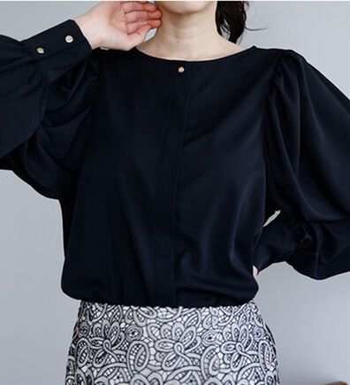 RANAN（ラナン）の「機能付！ギャザーボリューム袖ブラウス（ブラウス）」