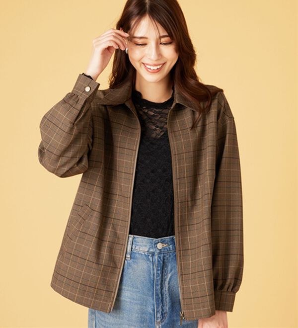 BELLUNA（ベルーナ）の「【重ね着にぴったり♪】のびやかレース素材メロー使いインナー（カットソー）」｜詳細画像