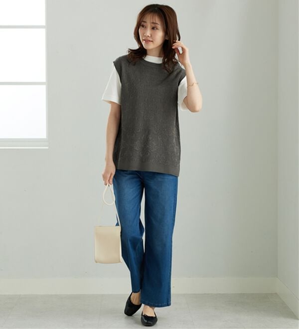 BELLUNA（ベルーナ）の「レース柄シアージャカードニットベスト（ベスト）」｜詳細画像