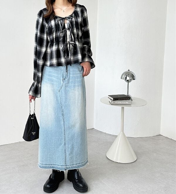 GeeRA（ジーラ）の「バックスリットデニムロングスカート（ロングスカート）」｜詳細画像