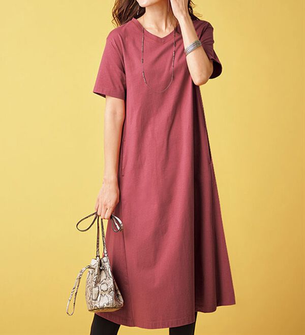 BELLUNA（ベルーナ）の「綿１００％素材ポケット付ロング丈ワンピース（カットソーワンピース）」｜詳細画像