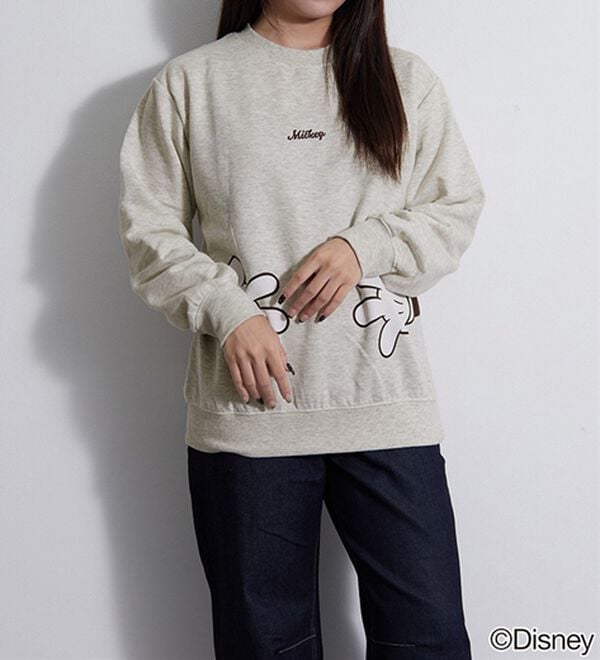 BELLUNA（ベルーナ）の「＜Ｄｉｓｎｅｙ＞【ミッキー＆ミニー】抱き着きプリント裏起毛トレーナー（カットソー）」｜詳細画像