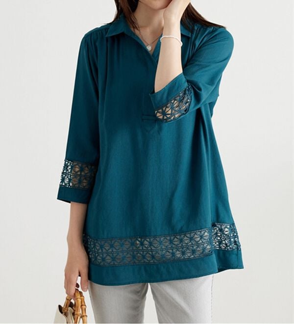 BELLUNA（ベルーナ）の「袖＆裾レース切替シャツチュニック（チュニック）」｜詳細画像