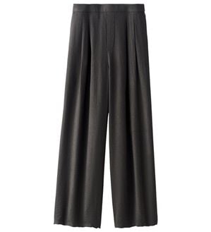 BELLUNA（ベルーナ）の「麻調素材タック使いワイドパンツ（ワイドパンツ・ガウチョ）」｜チャコール