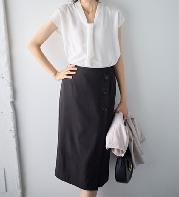 GeeRA（ジーラ）の「【２点】単品使いもできる！ベーシックブラウス＆スカートセットアップ（スカートスーツ）」｜詳細画像