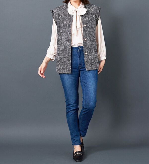 BELLUNA（ベルーナ）の「ツイード調パールボタンデザインベスト（ベスト）」｜詳細画像