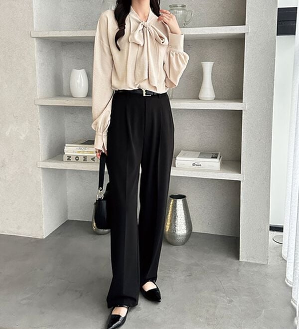 GeeRA（ジーラ）の「前後２ｗａｙボウタイブラウス（ブラウス）」｜詳細画像