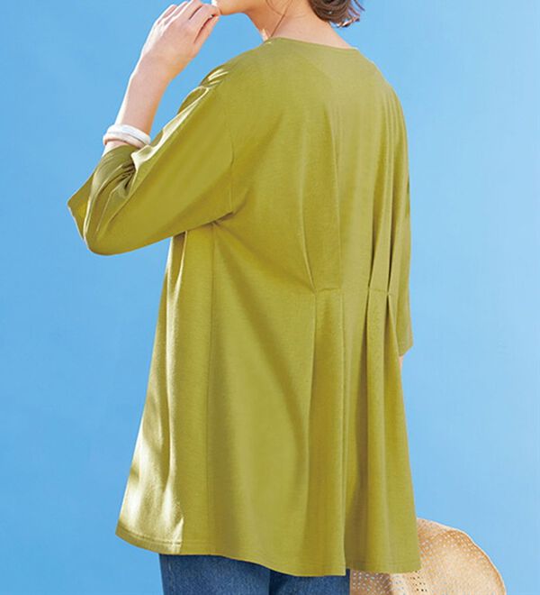 BELLUNA（ベルーナ）の「後ろ姿で魅せるタック使いチュニック（チュニック）」｜詳細画像