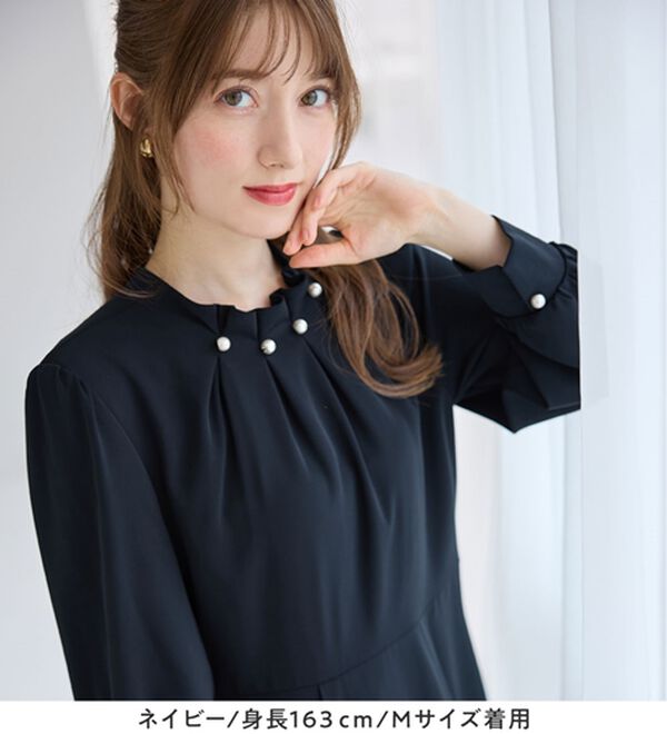 alotta（アロッタ）の「【嬉しい５つの機能付】ネックパール調タックフレアーワンピース（その他ワンピース）」｜詳細画像