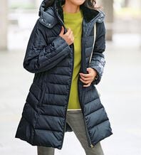 BELLUNA（ベルーナ）の「細見え！フレンチダウン使いロング丈コート（ロングコート）」