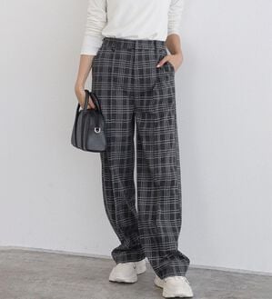 Pierrot（ピエロ）の「カシミヤタッチセミルーズストレートパンツ（フルレングスパンツ）」｜チェック