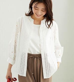 BELLUNA（ベルーナ）の「花柄レース切替デザインブラウス（ブラウス）」｜オフ白