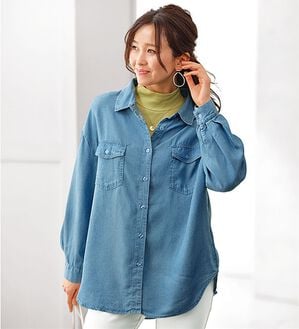 BELLUNA（ベルーナ）の「デニム素材ポケット付ゆったりシャツ（チュニック）」｜サックス
