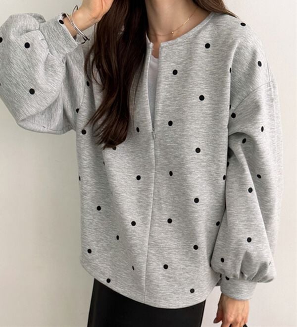 GeeRA（ジーラ）の「ドット刺繍ハーフジップダンボールトップス（カットソー）」｜詳細画像