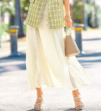 BELLUNA（ベルーナ）の「レース切替デザインフレアースカート（ロングスカート）」