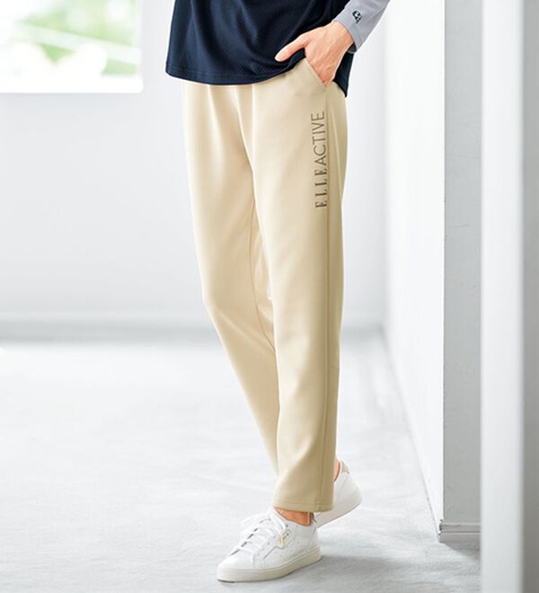 BELLUNA（ベルーナ）の「＜ＥＬＬＥ　Ａｃｔｉｖｅ＞とろみ素材テーパードパンツ（テーパードパンツ）」｜アイボリー