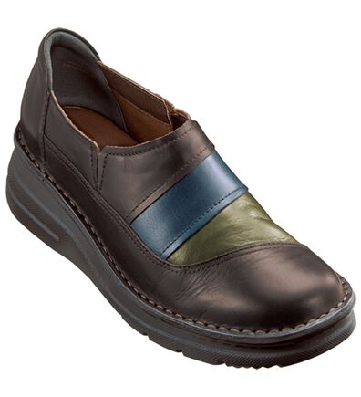 BELLUNA（ベルーナ）の「４Ｅ牛革切替アウトステッチシューズ（スリッポン）」