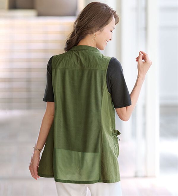 BELLUNA（ベルーナ）の「＜旅行の寒暖差に便利！＞メッシュ切替デザインベスト（ベスト）」｜詳細画像