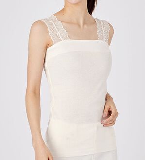 LAVIENNE（ラヴィエンヌ）の「＜ラヴィクールナチュラル＞前後２ｗａｙレースタンクトップインナー（肌着・インナーウェア）」｜オフホワイト