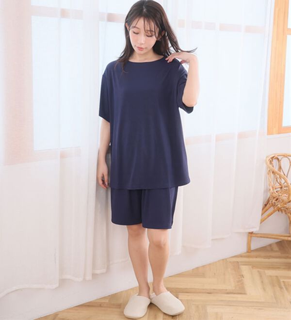 A HAPPY MARILYN（アハッピーマリリン）の「【大きいサイズ】【Ｌ～８Ｌ／選べるタイプ】さらっとろルームウェアセット（パジャマ・ルームウェア）」｜詳細画像
