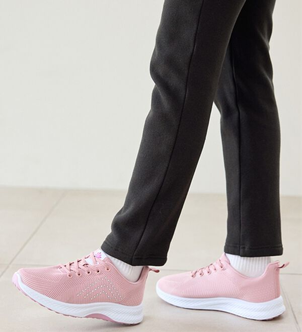 BELLUNA（ベルーナ）の「手を使わずに履けるニットスニーカー（スニーカー）」｜詳細画像