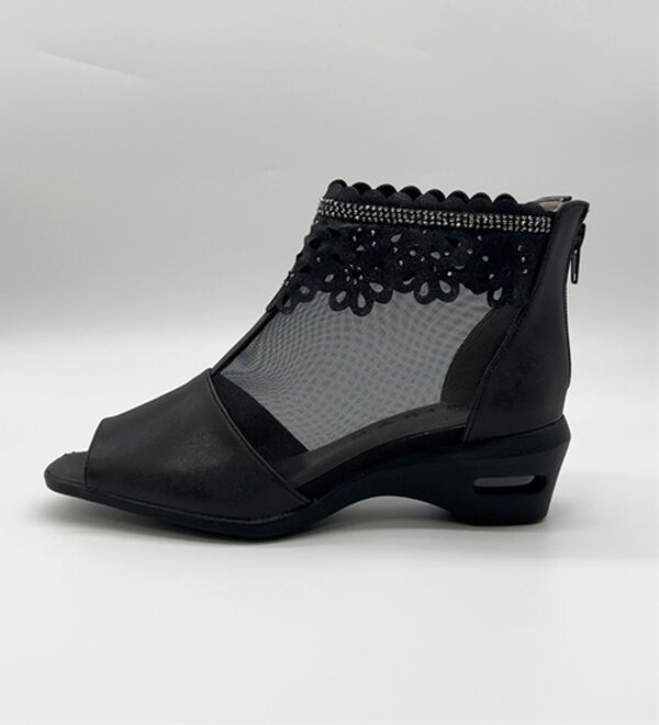 BELLUNA（ベルーナ）の「４Ｅきらめきチュール使いサマーブーツ（ブーツ）」｜詳細画像