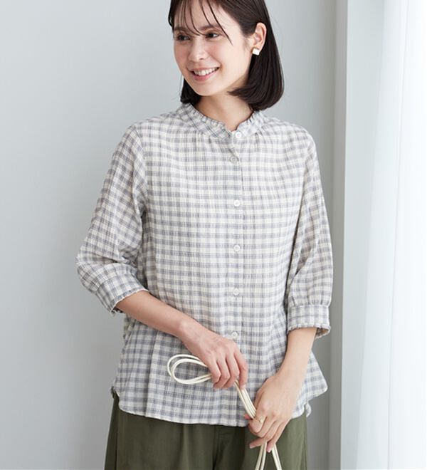 BELLUNA（ベルーナ）の「【お気軽シャツ】ぽこぽこ素材衿＆袖フリルデザインブラウス（ブラウス）」｜詳細画像