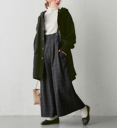 Viola e Viola（ヴィオラ エ ヴィオラ）の「ゆるサロペットワイドパンツ（オールインワン）」