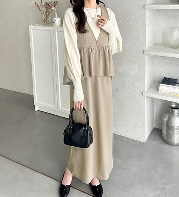 GeeRA（ジーラ）の「【再入荷】楽ちん！ペプラムジャンパースカート（ジャンパースカート）」｜詳細画像