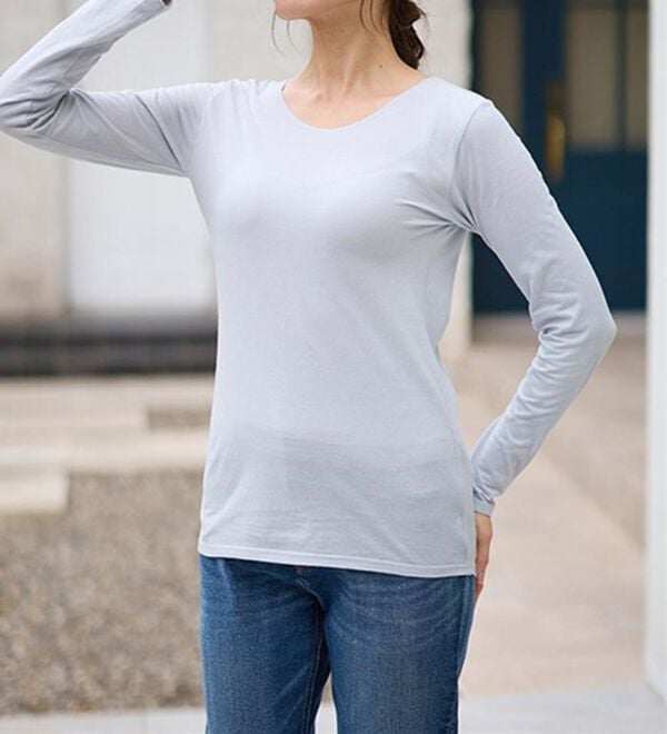 LAVIENNE（ラヴィエンヌ）の「【選べる襟！】綿１００％吸湿発熱あったかインナー（肌着・インナーウェア）」｜詳細画像