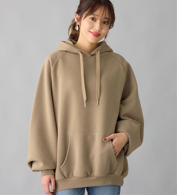 alotta（アロッタ）の「あったか裏起毛パフ袖ゆったりパーカー（パーカー）」｜モカ