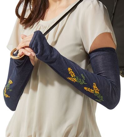 「お洒落にＵＶ対策　花柄デザインアームカバー（その他ファッション小物）」