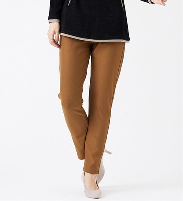 BELLUNA（ベルーナ）の「マシュマロみたいな裏ベロアなめらかストレッチパンツ（フルレングスパンツ）」｜詳細画像