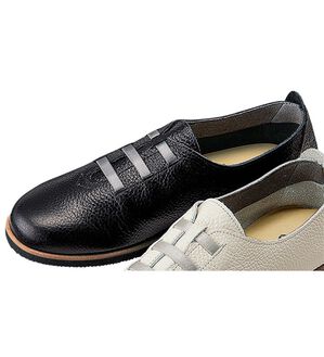 ルフラン（ルフラン）の「日本製　やわらかレザーのサテンゴムレースシューズ（フラットシューズ）」｜ブラック