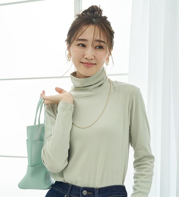 BELLUNA（ベルーナ）の「【選べる衿】肌に優しい綿１００％暖か発熱素材プルオーバー＜ベルホット　コットン＞（カットソー）」｜詳細画像