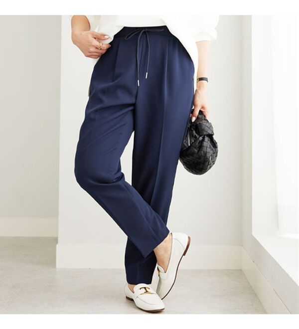 BELLUNA（ベルーナ）の「サイドラインテーパードパンツ（フルレングスパンツ）」｜詳細画像