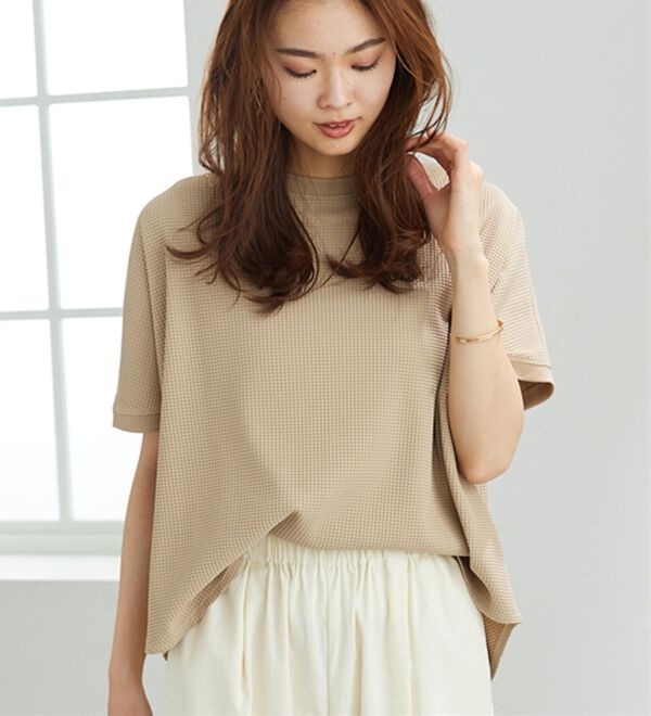 BELLUNA（ベルーナ）の「【快適Ｌａｂ．】ドライワッフル素材ドルマンプルオーバー（カットソー）」｜詳細画像