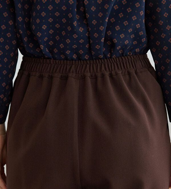 BELLUNA（ベルーナ）の「サマ見え（Ｗ）ストレッチ素材タブ使いワイドパンツ（ワイドパンツ・ガウチョ）」｜詳細画像