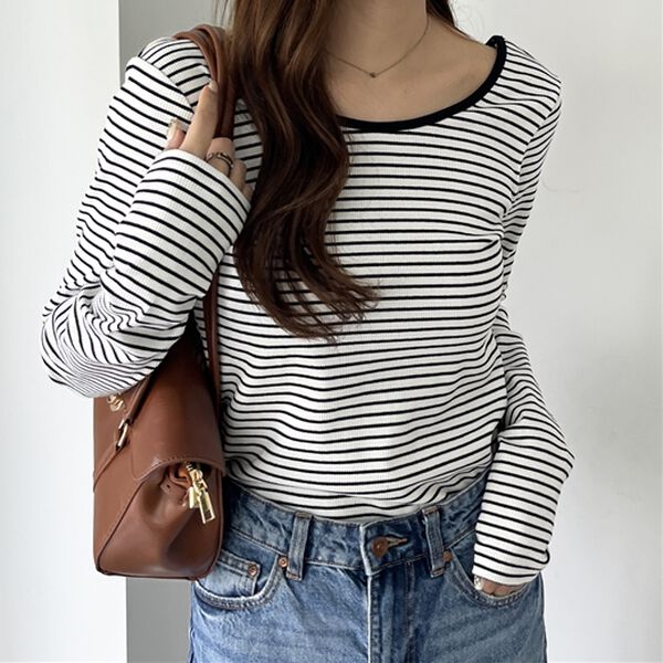 GeeRA（ジーラ）の「バックオープンリブトップス（カットソー）」｜詳細画像