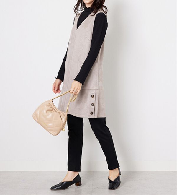 BELLUNA（ベルーナ）の「スエード調サイドボタンジャンパードレス（ジャンパースカート）」｜詳細画像