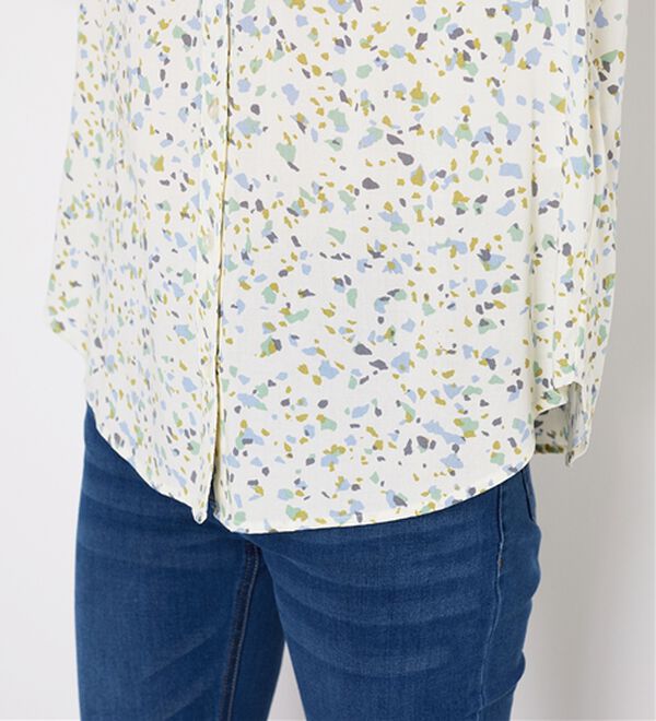 BELLUNA（ベルーナ）の「【接触冷感】レーヨン素材ギャザー使いプリントブラウス（ブラウス）」｜詳細画像