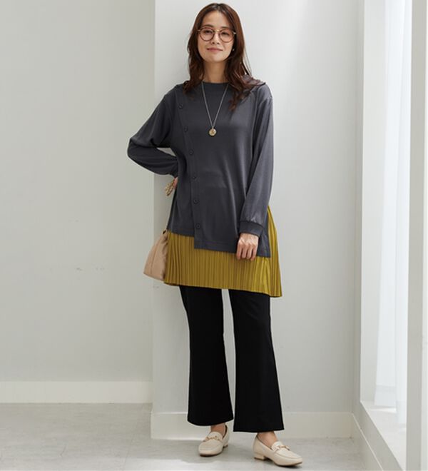 BELLUNA（ベルーナ）の「裾プリーツ切替ボタン使いチュニック（チュニック）」｜詳細画像