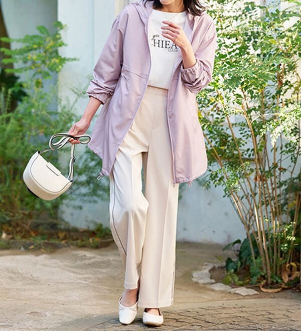 BELLUNA（ベルーナ）の「はっ水加工軽量パーカー（ポーチ付）（パーカー）」｜詳細画像