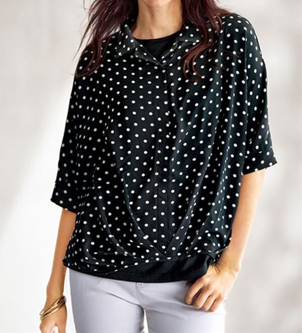 BELLUNA（ベルーナ）の「ドット柄裾タックシャツアンサンブル（アンサンブル）」｜黒系