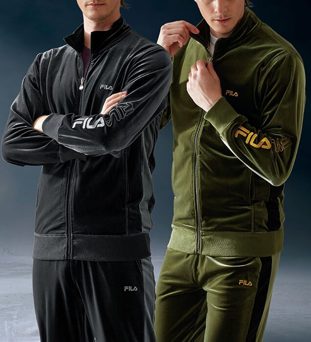 FILAフィラ＊クリーム色ベロアショートパンツとネイビー切り替え