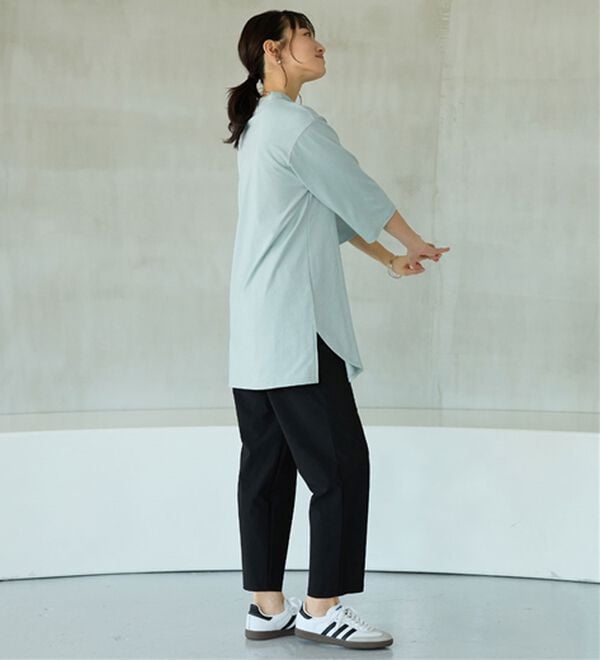 BELLUNA（ベルーナ）の「＜ＥＬＬＥ　Ａｃｔｉｖｅ＞多機能ロゴプリントチュニック（チュニック）」｜詳細画像