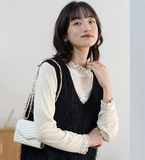 BELLUNA（ベルーナ）の「重ね着風フリル衿プルオーバー（カットソー）」｜オフ白&times;オフ白